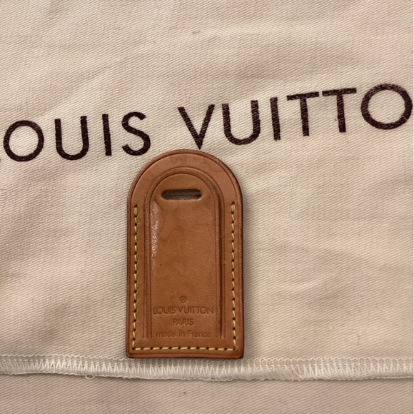 Authentic ❤️ LOUIS VUITTON small luggage tag 💫 - Picture 2 of 12